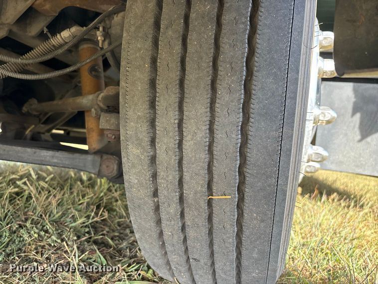 image for item FG0720 2005 Winnebago Vectra RV
