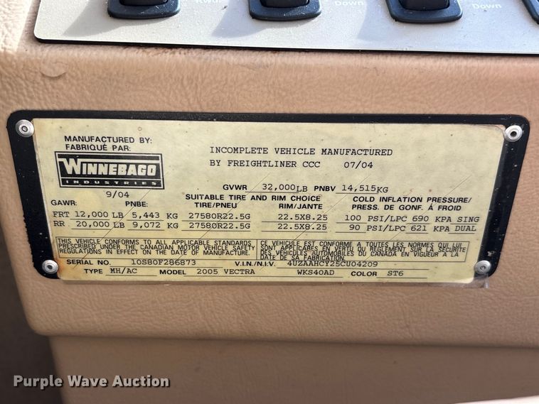 image for item FG0720 2005 Winnebago Vectra RV