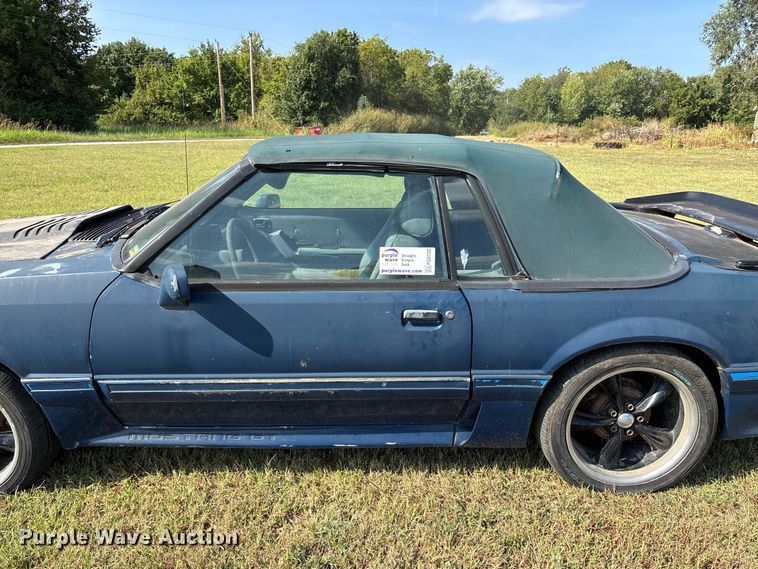 image for item FG0722 1989 Ford Mustang 