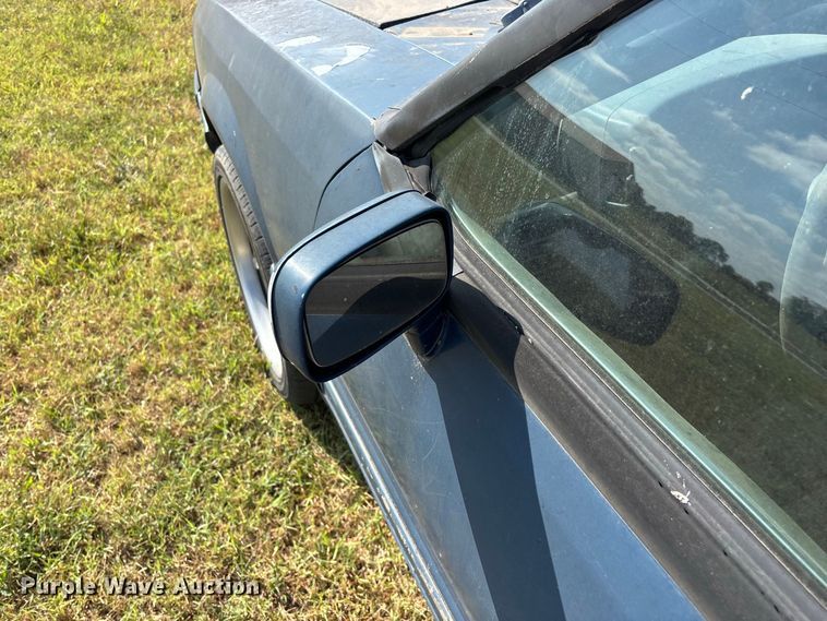 image for item FG0722 1989 Ford Mustang 
