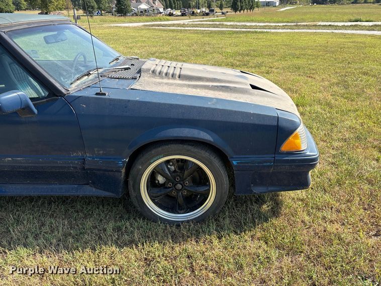 image for item FG0722 1989 Ford Mustang 