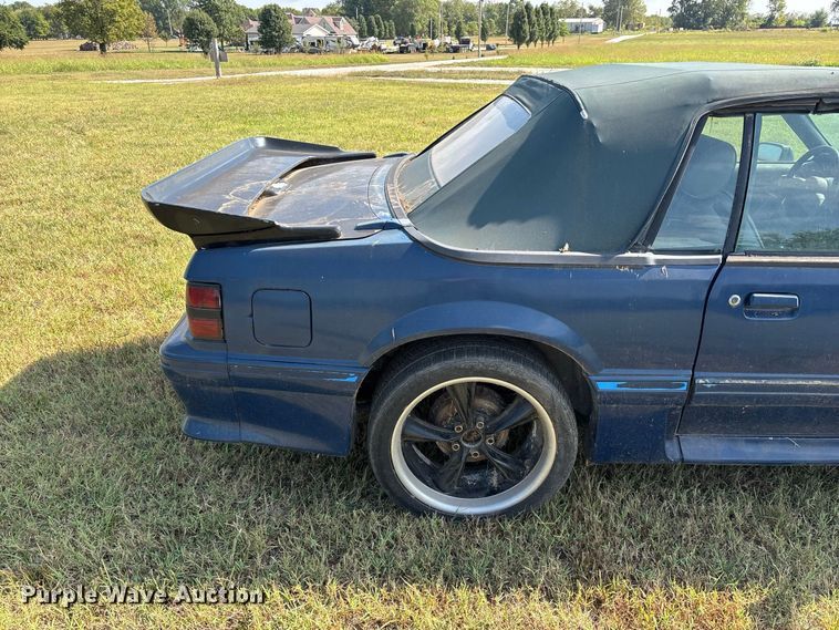 image for item FG0722 1989 Ford Mustang 