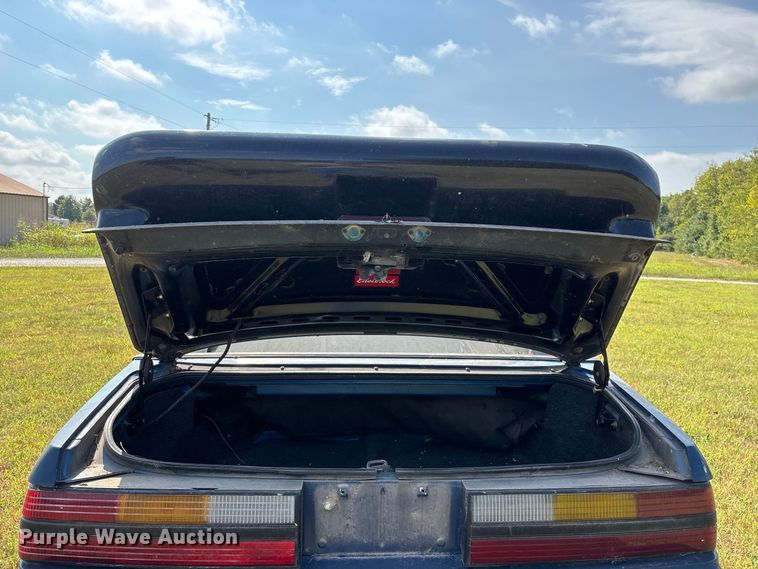 image for item FG0722 1989 Ford Mustang 