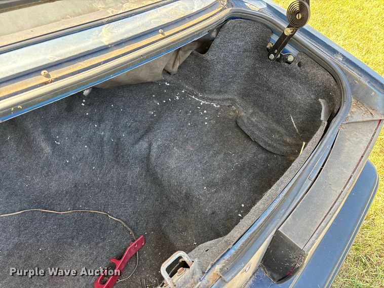 image for item FG0722 1989 Ford Mustang 
