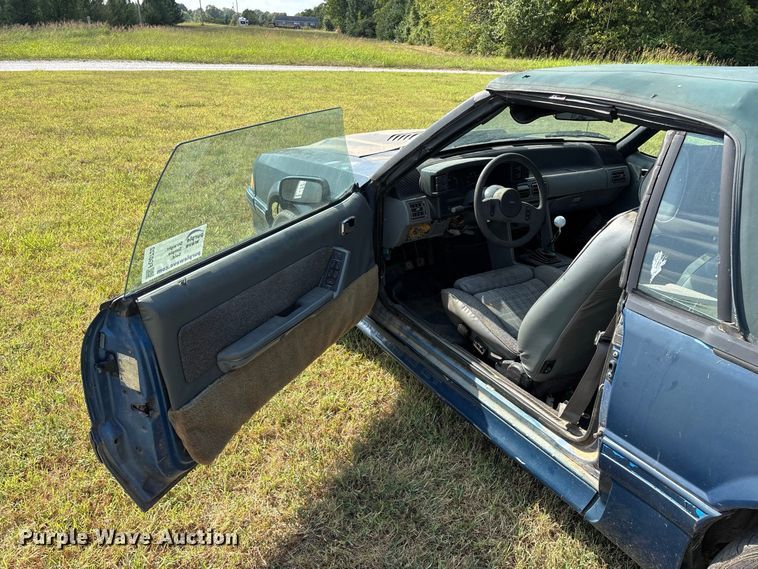 image for item FG0722 1989 Ford Mustang 