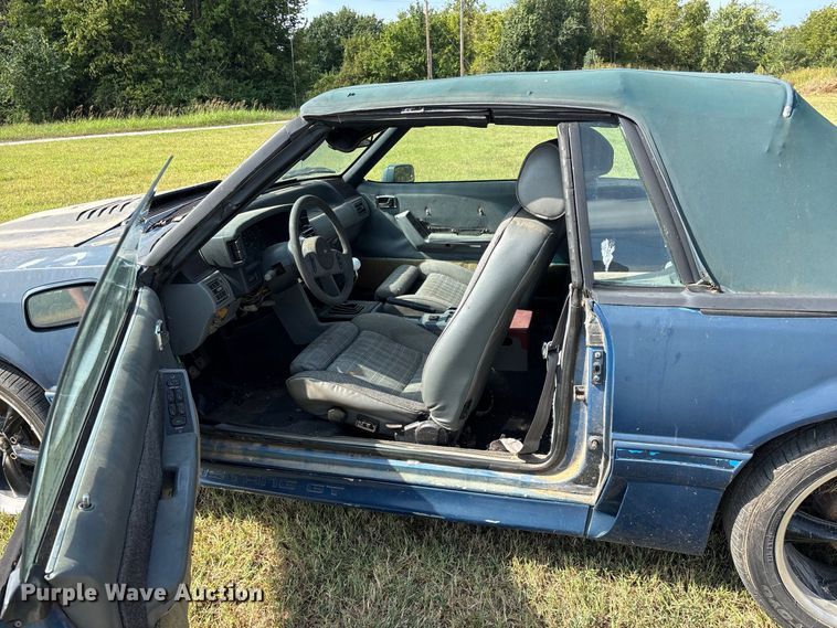 image for item FG0722 1989 Ford Mustang 