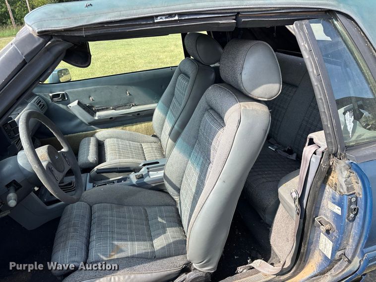 image for item FG0722 1989 Ford Mustang 