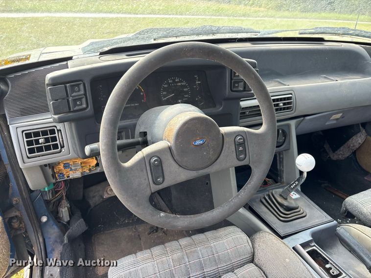 image for item FG0722 1989 Ford Mustang 