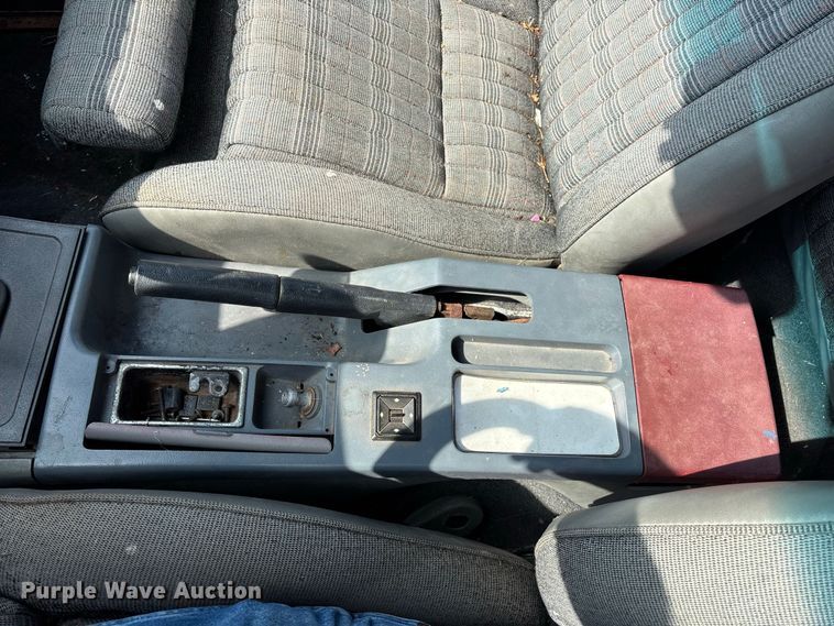 image for item FG0722 1989 Ford Mustang 