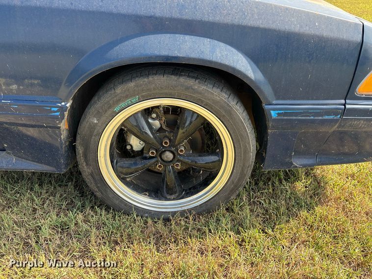 image for item FG0722 1989 Ford Mustang 