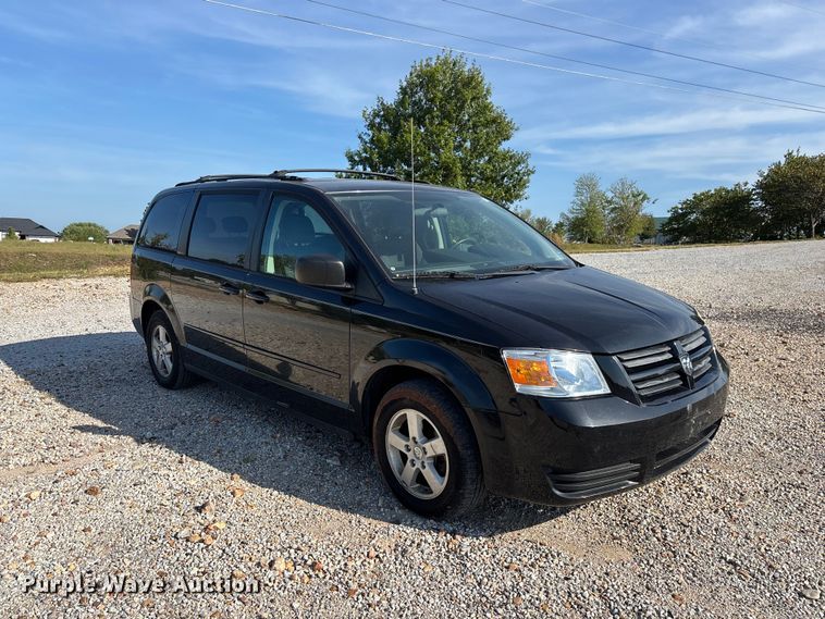 image for item FG0723 2010 Dodge Grand Caravan van