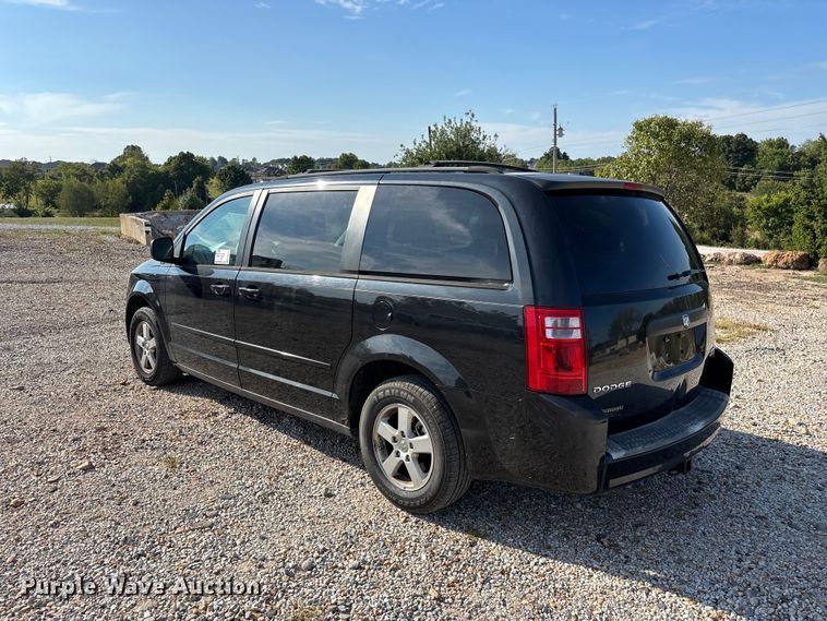 image for item FG0723 2010 Dodge Grand Caravan van