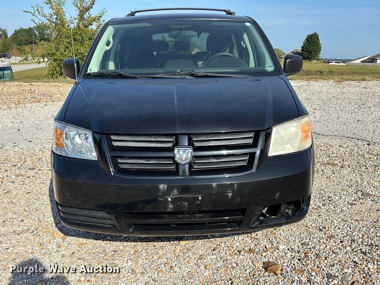 image for item FG0723 2010 Dodge Grand Caravan van