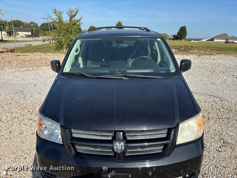 image for item FG0723 2010 Dodge Grand Caravan van