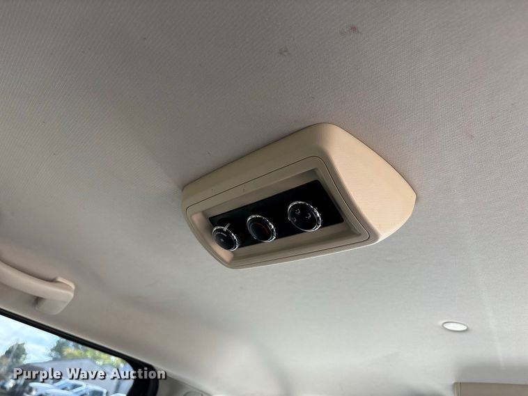 image for item FG0723 2010 Dodge Grand Caravan van