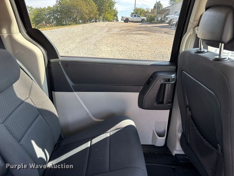 image for item FG0723 2010 Dodge Grand Caravan van