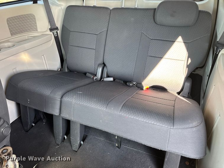 image for item FG0723 2010 Dodge Grand Caravan van