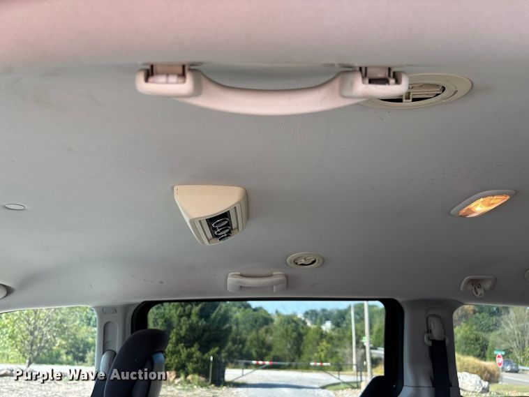 image for item FG0723 2010 Dodge Grand Caravan van