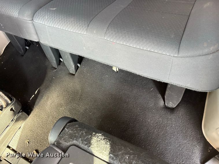 image for item FG0723 2010 Dodge Grand Caravan van