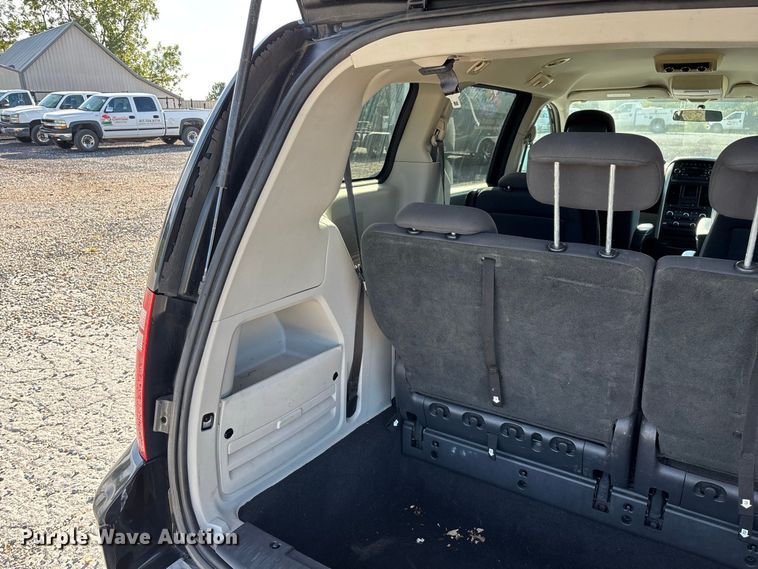 image for item FG0723 2010 Dodge Grand Caravan van