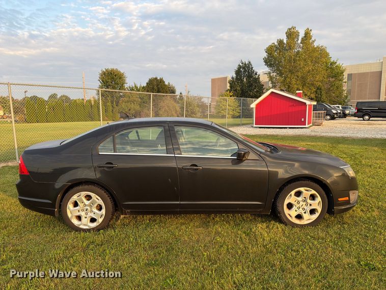 image for item FG3017 2010 Ford Fusion Passenger Vehicle
