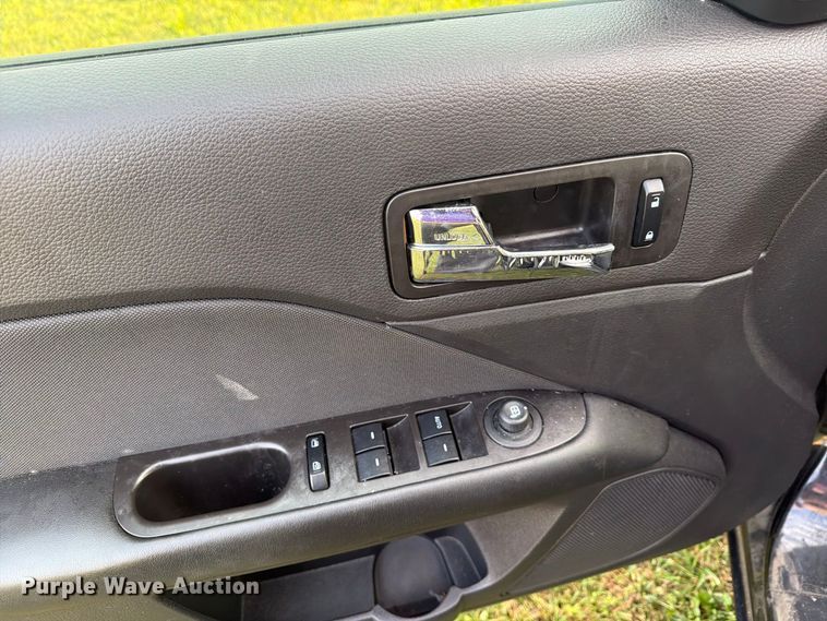 image for item FG3017 2010 Ford Fusion Passenger Vehicle