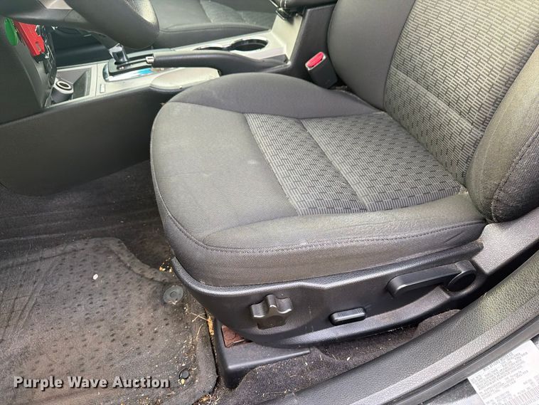 image for item FG3017 2010 Ford Fusion Passenger Vehicle