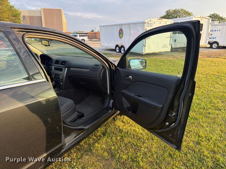 image for item FG3017 2010 Ford Fusion Passenger Vehicle