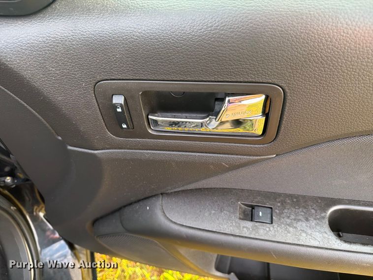 image for item FG3017 2010 Ford Fusion Passenger Vehicle