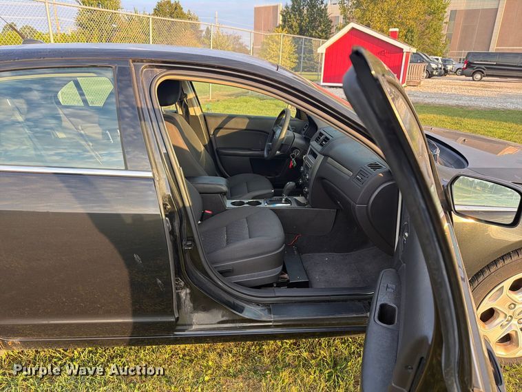 image for item FG3017 2010 Ford Fusion Passenger Vehicle