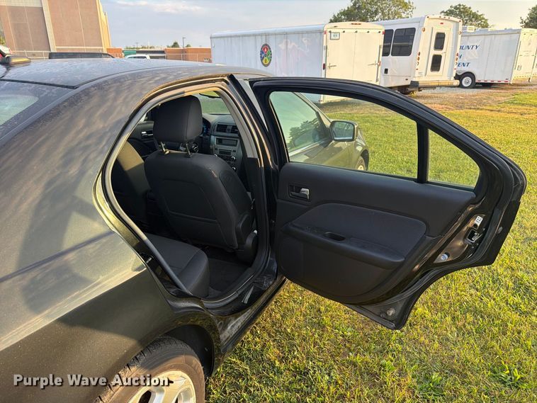 image for item FG3017 2010 Ford Fusion Passenger Vehicle