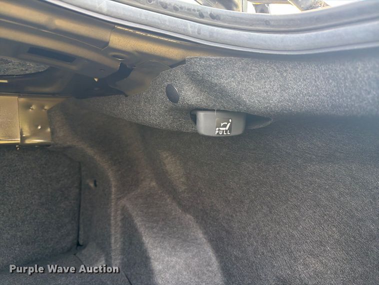 image for item FG3017 2010 Ford Fusion Passenger Vehicle