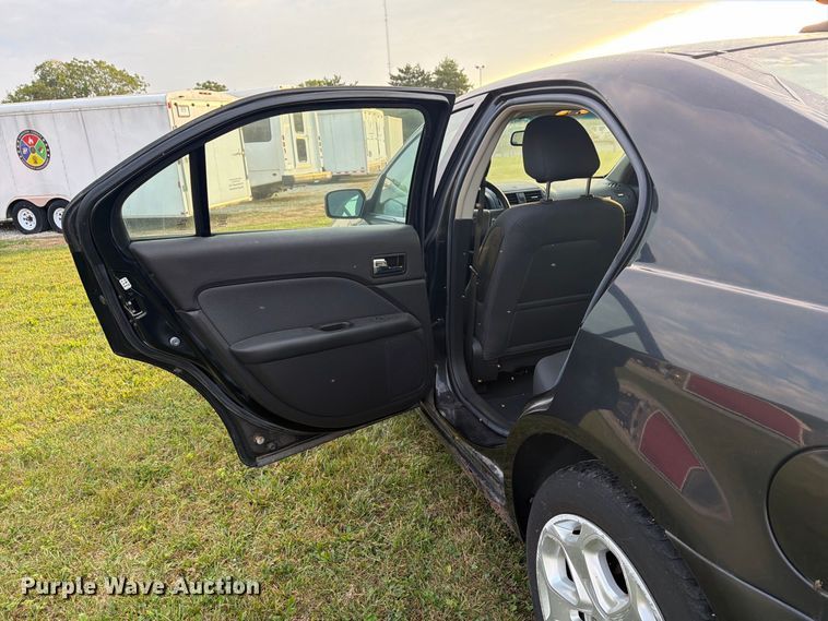 image for item FG3017 2010 Ford Fusion Passenger Vehicle