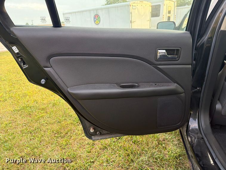 image for item FG3017 2010 Ford Fusion Passenger Vehicle