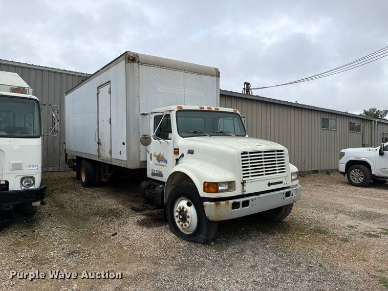 image for item FH6347 1996 International 4700 box truck