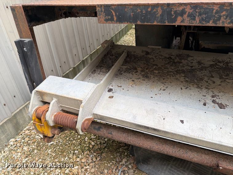 image for item FH6347 1996 International 4700 box truck