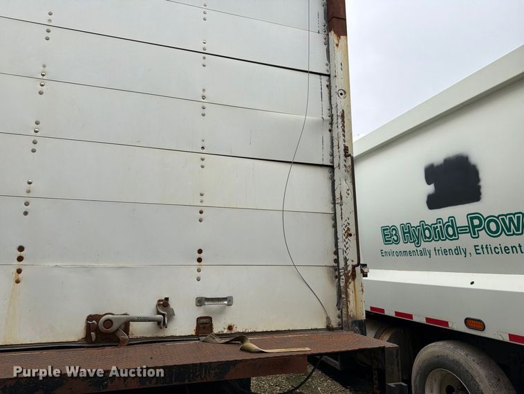 image for item FH6347 1996 International 4700 box truck