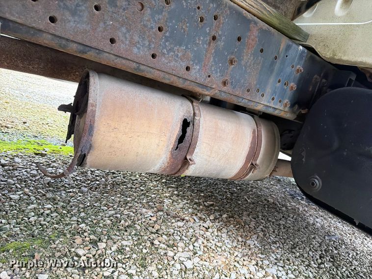 image for item FH6347 1996 International 4700 box truck