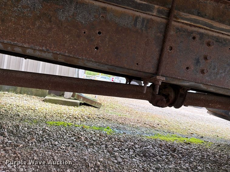 image for item FH6347 1996 International 4700 box truck