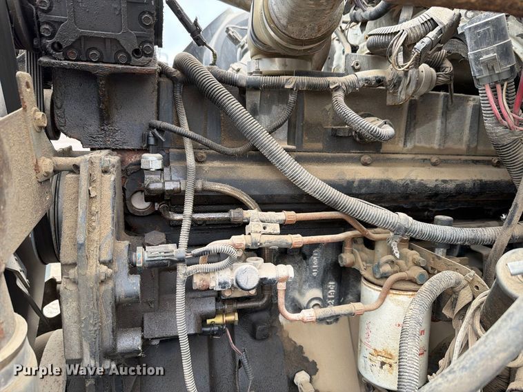 image for item FH6347 1996 International 4700 box truck