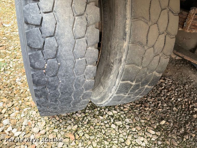 image for item FH6347 1996 International 4700 box truck