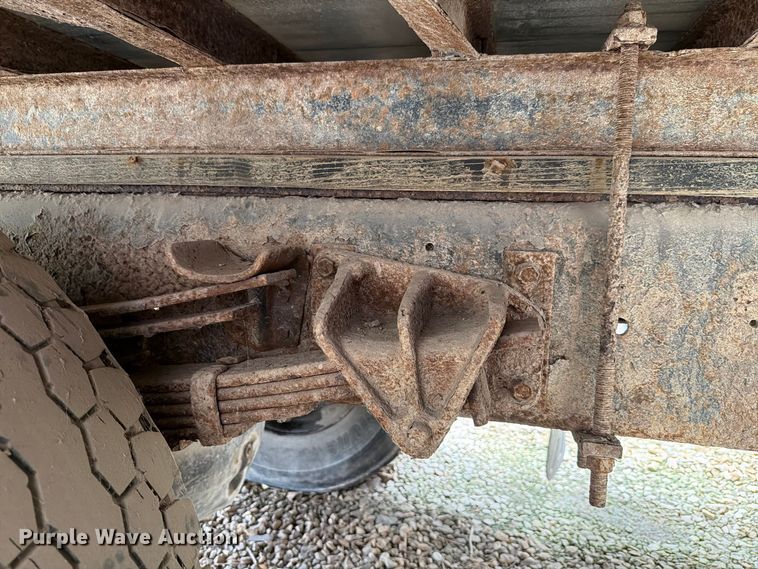 image for item FH6347 1996 International 4700 box truck