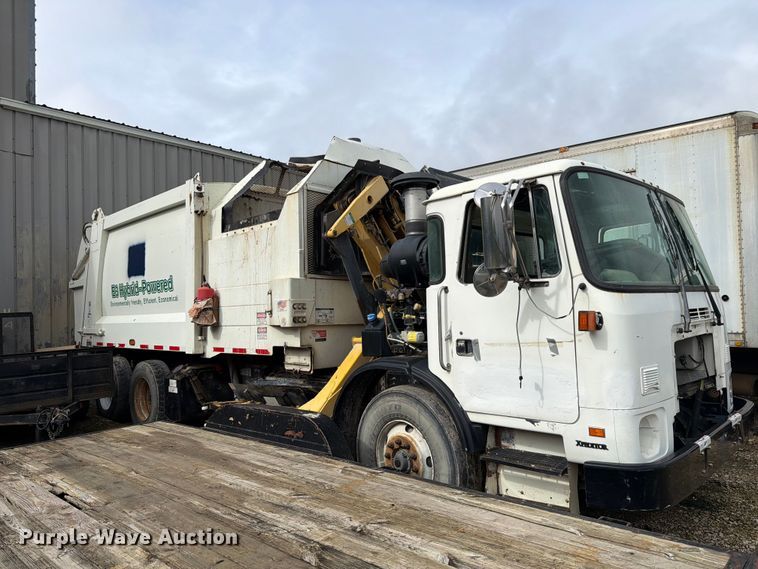 image for item FH6348 2012 Autocar Xpeditor refuse truck