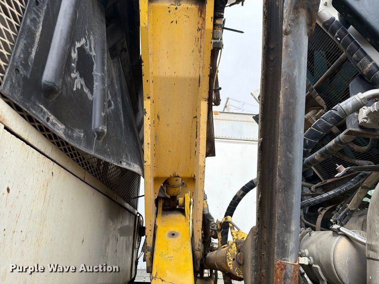 image for item FH6348 2012 Autocar Xpeditor refuse truck