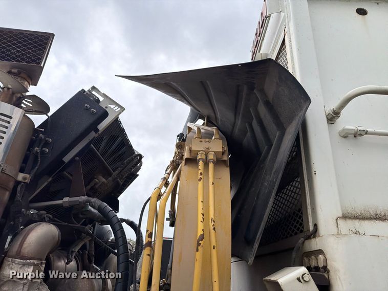 image for item FH6348 2012 Autocar Xpeditor refuse truck