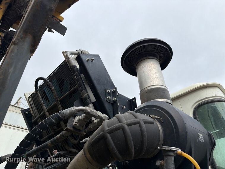 image for item FH6348 2012 Autocar Xpeditor refuse truck