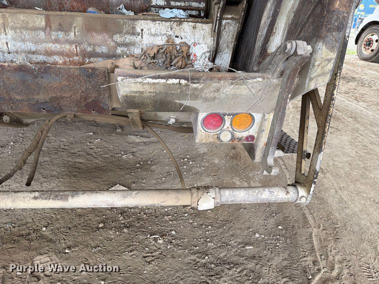image for item FH6349 2007 Kenworth T300 refuse truck