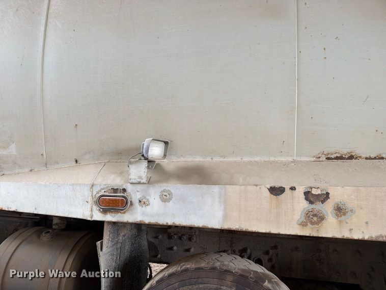 image for item FH6349 2007 Kenworth T300 refuse truck