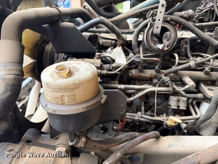 image for item FH6349 2007 Kenworth T300 refuse truck
