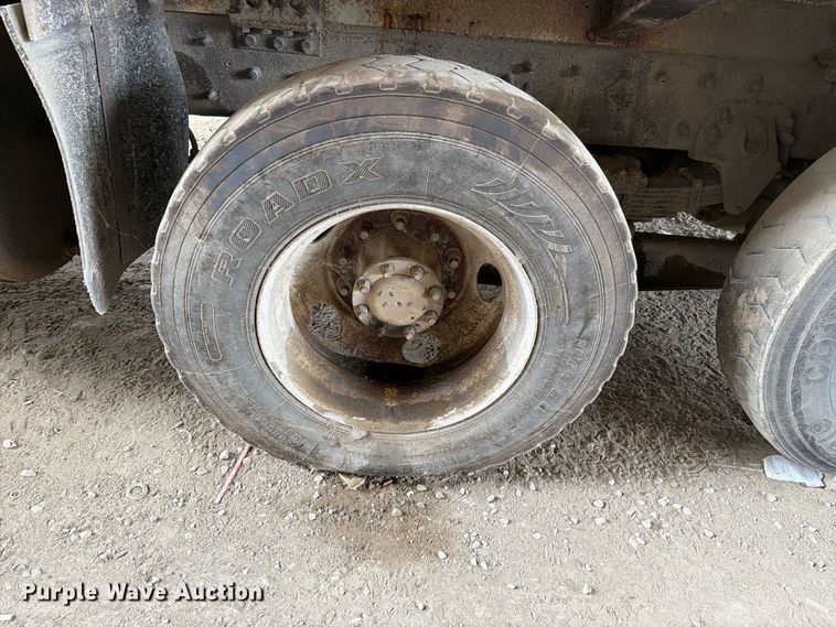 image for item FH6349 2007 Kenworth T300 refuse truck